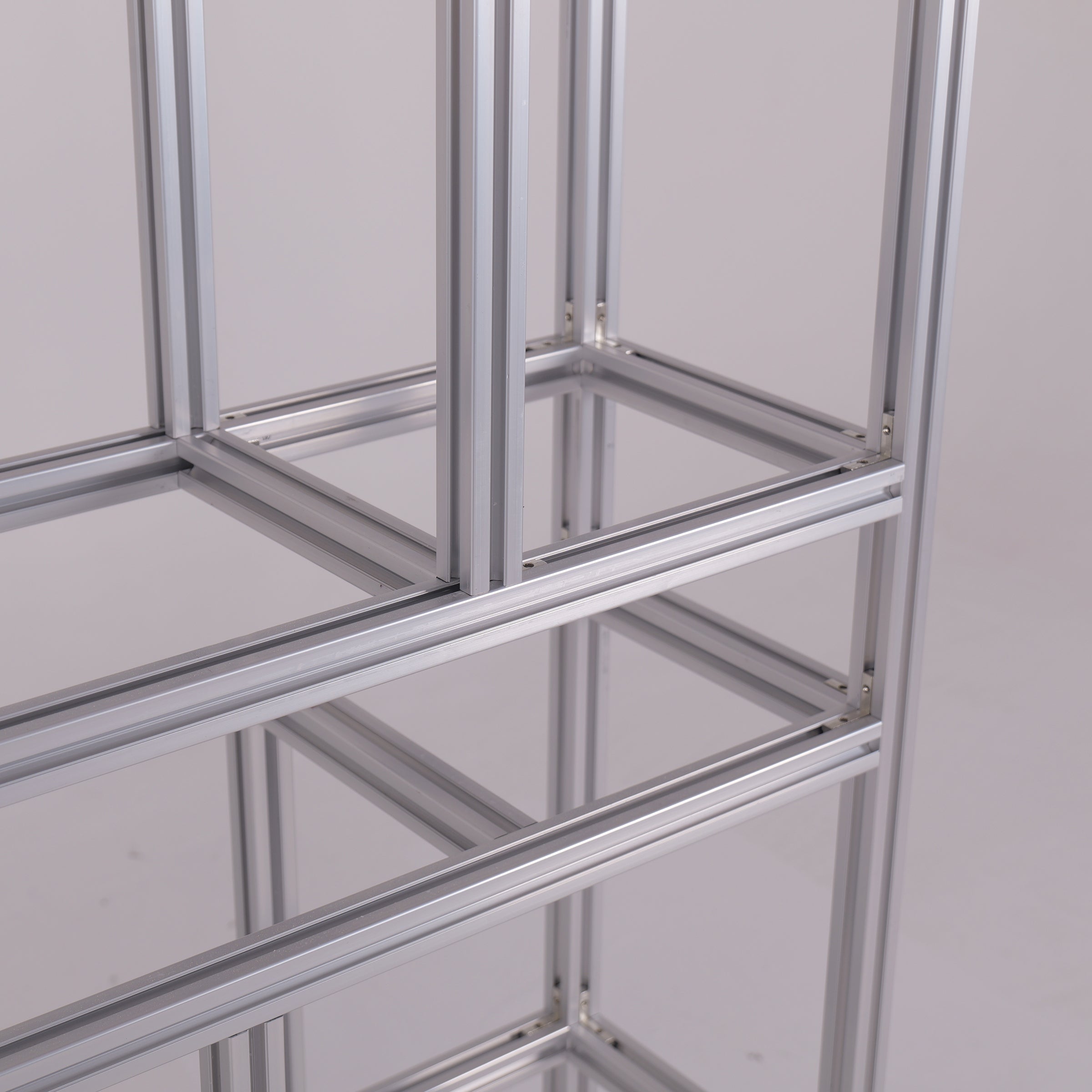 Easy-to-Install Aluminum Profile Media Wall Frame